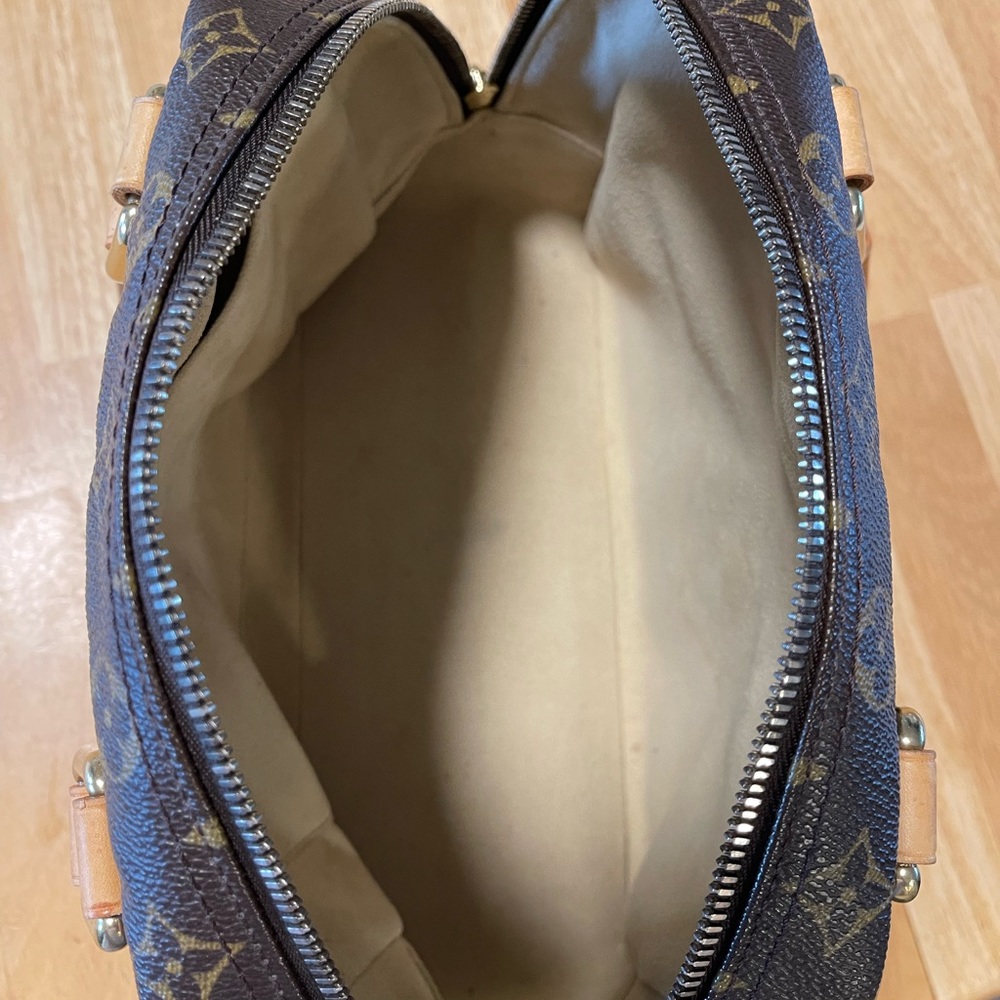 Louis Vuitton Canvas Manhattan PM Satchel Handbag - Picture 10 of 16